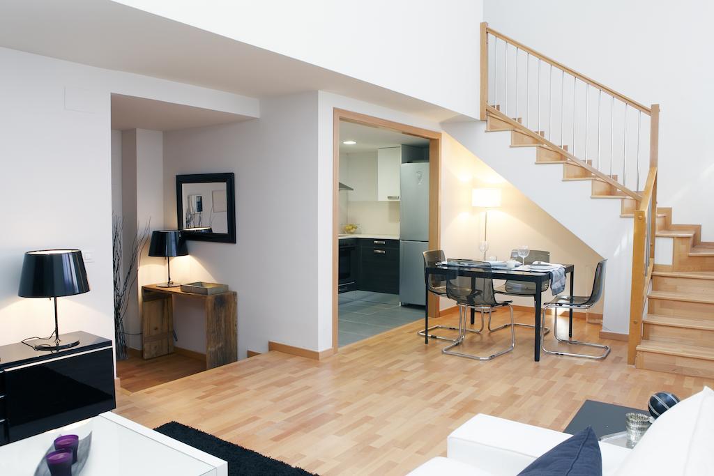 Fira Duplex Apartment L'Hospitalet de Llobregat Phòng bức ảnh